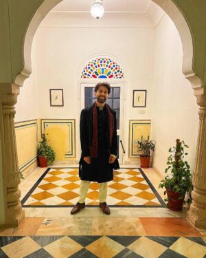 Nakuul Mehta Instagram - The weekend was spent celebrating the union of two of the most joyous, drunk in love and the warmest people we may know off.. Kashu & Akshat ❤️

It ran without a schedule, with lots of impromptu dancing, happy tears, so much heart and to our utter disappointment the exception of that generic mausi/tayaa ji present in every wedding complaining about the younger generation! 

There are great days, there are beautiful ones and then there are days which promise to stay with you for a very long time. Watching the both of you celebrate each other and revel in the company of your closest will remain one of the happiest memories. 

Eternal happyness @kashmira_irani & @captain_akshat ❤️

.
.

Also, special love to @malvikatalwar for @yeh_lehenga_nahi_mehenga waali sherwani 🤙🏼