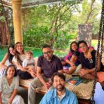 Nakuul Mehta Instagram - Spent a ‘Dharma’ weekend singing ‘Tiger Baby’ Songs and relishing very ‘Rajshri’ food with the extended fam jam in this gorgeous find @villa_magnolia_alibaug courtesy the very ‘Yashraj’ (read: generous) @stayvista_official 💚 Feel free to savour the joy by using this coupon code: NAKUUL10 and making your holiday just as cinematic & joyful. You may miss my dope photography chops but for everything else there is @stayvista_official #Hosted