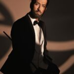 Nakuul Mehta Instagram - Andro-genius much? . . @amitkhannaphotography x @glariconic @sahil_anand_arora @stylingbyvictor x @sohail__mughal___