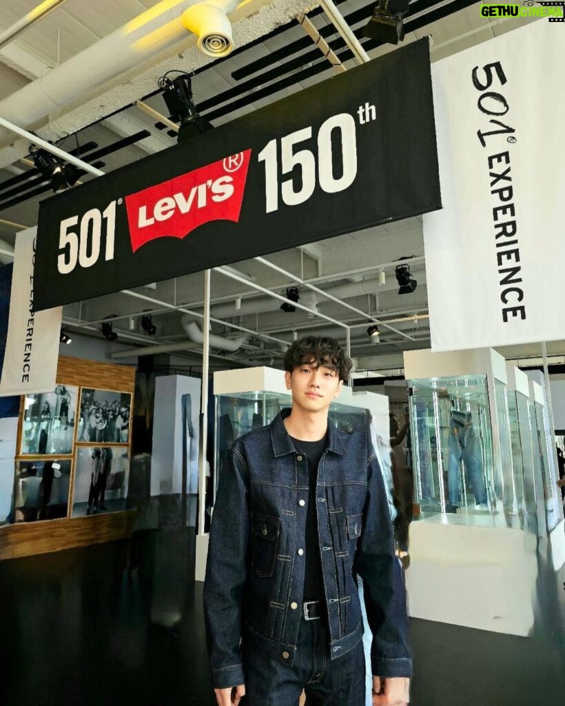 Nam Yoon-su Instagram - 데님아이콘 리바이스501® 150주년 너무 축합니다. 이를 기념하기 위해 ,저도 참석했습니다.👖. #Levis #LiveInLevis #리바이스 #501 #150yearsof501