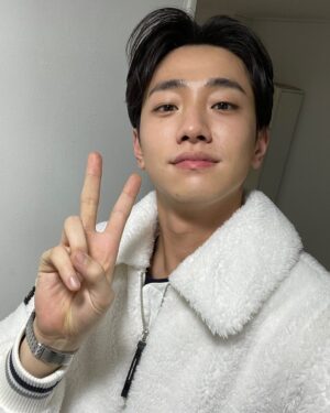 Nam Yoon-su Instagram - ✌️.