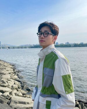 Nam Yoon-su Instagram - 💚💙🌫.