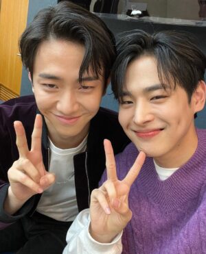 Nam Yoon-su Instagram - #엠카운트다운 우리 병찬이와 함께 🥳.