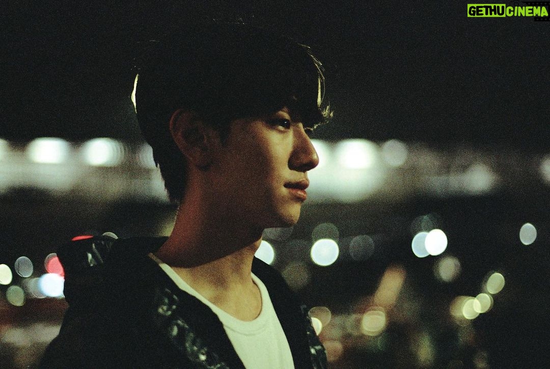 Nam Yoon-su Instagram - 오늘 저녁 6시 #또새벽이오면 #colde #백현