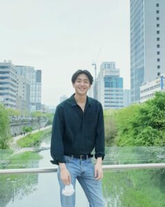 Nam Yoon-su Instagram - 근황.🤙. 📸: @kimjanghwan