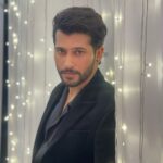 Namish Taneja Instagram - They looked into each other’s eyes. that was the end. . . 📸 @chaudharybhaweeka . #allbecauseofmyfans