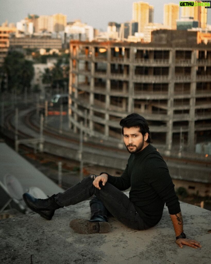 Namish Taneja Instagram - 🥶its so cold out there so i uploaded the pictures to regulate the weather 🥶😘😉 . . . . #allbecauseofmyfans 🥶🥶 Mumbai, Maharashtra