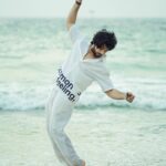 Namish Taneja Instagram - The voice of the sea speaks to the soul 🌊🌊💙 #allbecauseofmyfans Candolim Beach, Goa