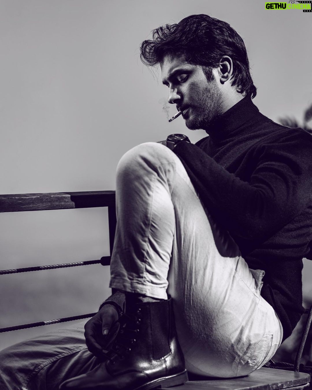 Namish Taneja Instagram - No guts, no Glory . . . . . . . . . #allbecauseofmyfans Beautifully 📸 by this talented guy @bhupendra.giri Styled @tanvi_joshi_photography_work Loc @foresthillstala