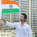 Namish Taneja Instagram - Today I breathe the air of freedom because of the efforts of our great freedom fighters. Happy Independence Day! 🇮🇳🇮🇳🇮🇳🇮🇳 jai hind.