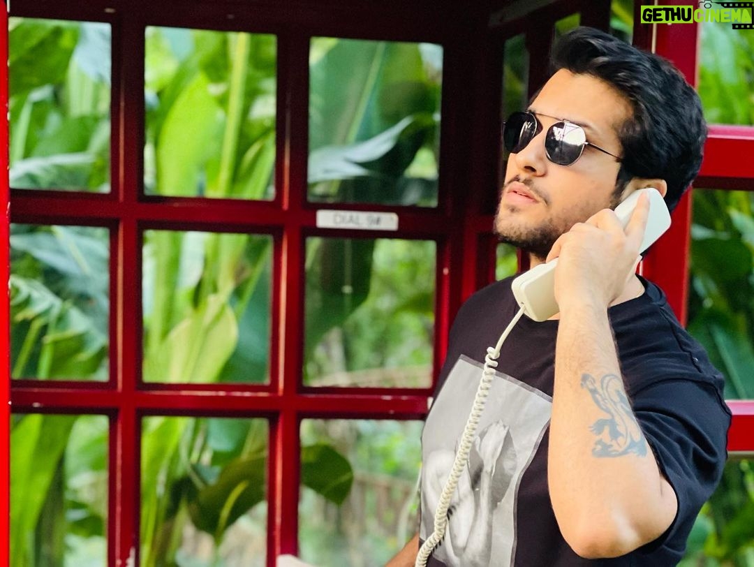 Namish Taneja Instagram - So many wireless and instant messaging technologies Facebook insta Twitter,WhatsApp could not replace the charm of talking on landline 📞.😎 . . . #allbecauseofmyfans