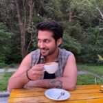 Namish Taneja Instagram - With coffee i am happier than a bird with a french fry 🍟...😊 Dont behave like last one in the picture if you have beautiful smile 😀#dontforgettosmile . . . . #allbecauseofmyfans
