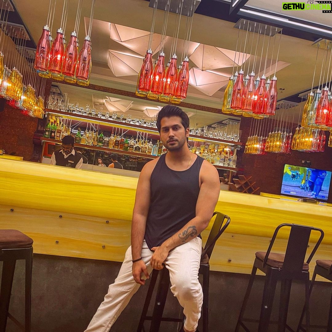 Namish Taneja Instagram - No complaints to life. . . . . #allbecauseofmyfans My Fav Spot