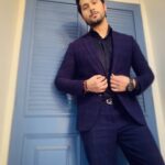 Namish Taneja Instagram - 10000rs wallet but empty 500rs wallet but 9500rs inside. The goal isn't to look rich. It's to be rich. . . . . #allbecauseofmyfans
