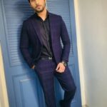 Namish Taneja Instagram - 10000rs wallet but empty 500rs wallet but 9500rs inside. The goal isn't to look rich. It's to be rich. . . . . #allbecauseofmyfans