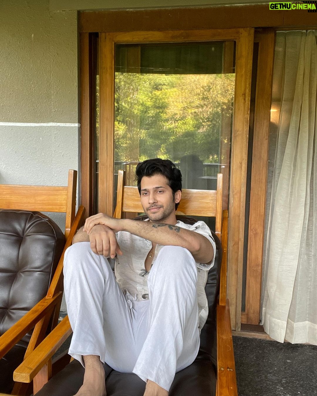 Namish Taneja Instagram - Be the change . . . . . #allbecauseofmyfans @ayatana.resorts