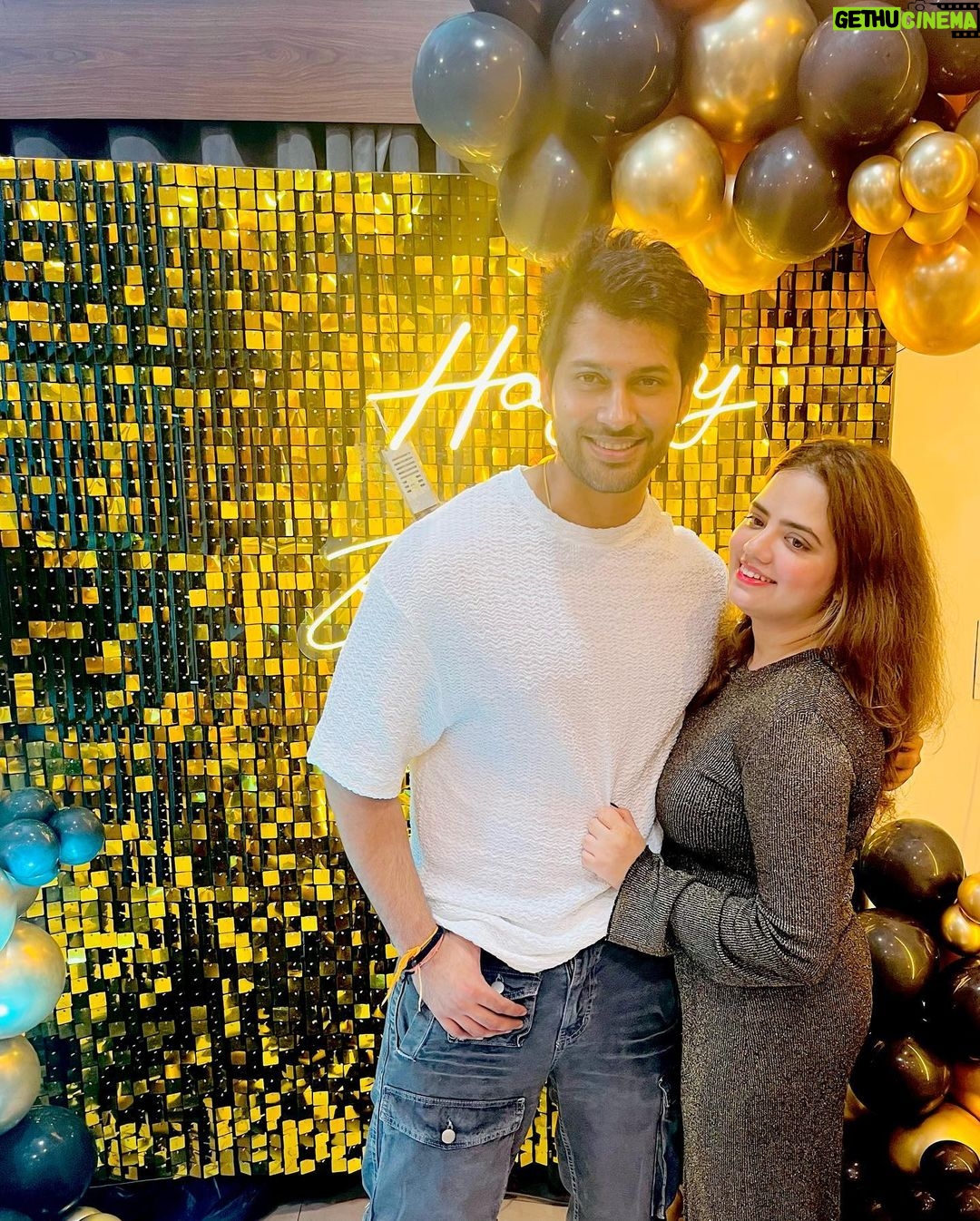 Namish Taneja Instagram - Happy birthday to my whole heart. ❤️🧿 You’re my one and only! Wishing my other half the happiest birthday @tanejanamish Lonavala