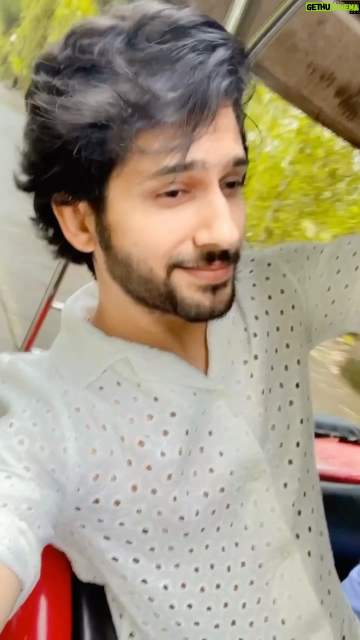 Namish Taneja Instagram - 🍀If you surround yourself with love and the right people, anything is possible.🌿 #allbecauseofmyfans #positivevibes @fazlaninaturesnest
