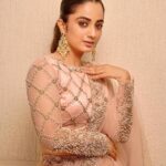 Namitha Pramod Instagram – Straight out of a Karan Johar movie kind of vibe 🥹✨

📷: @arun_payyadimeethal 
Styled by : @rashmimuraleedharan 
Wearing : @thunnal

#dressedupforanevent