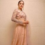 Namitha Pramod Instagram – Straight out of a Karan Johar movie kind of vibe 🥹✨

📷: @arun_payyadimeethal 
Styled by : @rashmimuraleedharan 
Wearing : @thunnal

#dressedupforanevent