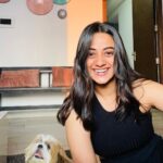 Namitha Pramod Instagram - Flaunting messy waves, sun-kissed chocolate eyes, and Poppo🤌🏻♥️ #nomakeup