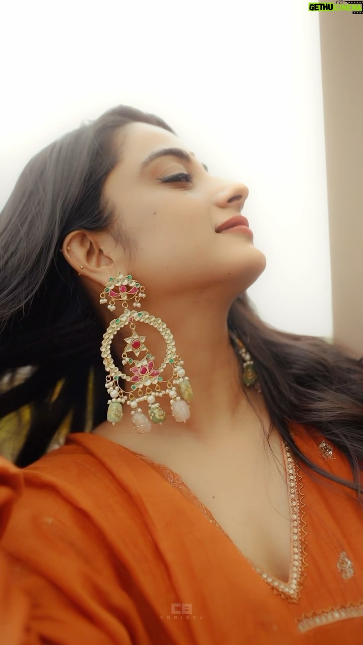 Namitha Pramod Instagram - 💥 📷 : @merin__georg Styled by : @rashmimuraleedharan Cutzz: @cb_chrizty