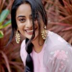 Namitha Pramod Instagram – Alexa play Parandhu Sella vaaa 🕊️
@rahul_raj_._r  x @rashmimuraleedharan x @silpaa.in