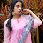 Namitha Pramod Instagram – Alexa play Parandhu Sella vaaa 🕊️
@rahul_raj_._r  x @rashmimuraleedharan x @silpaa.in