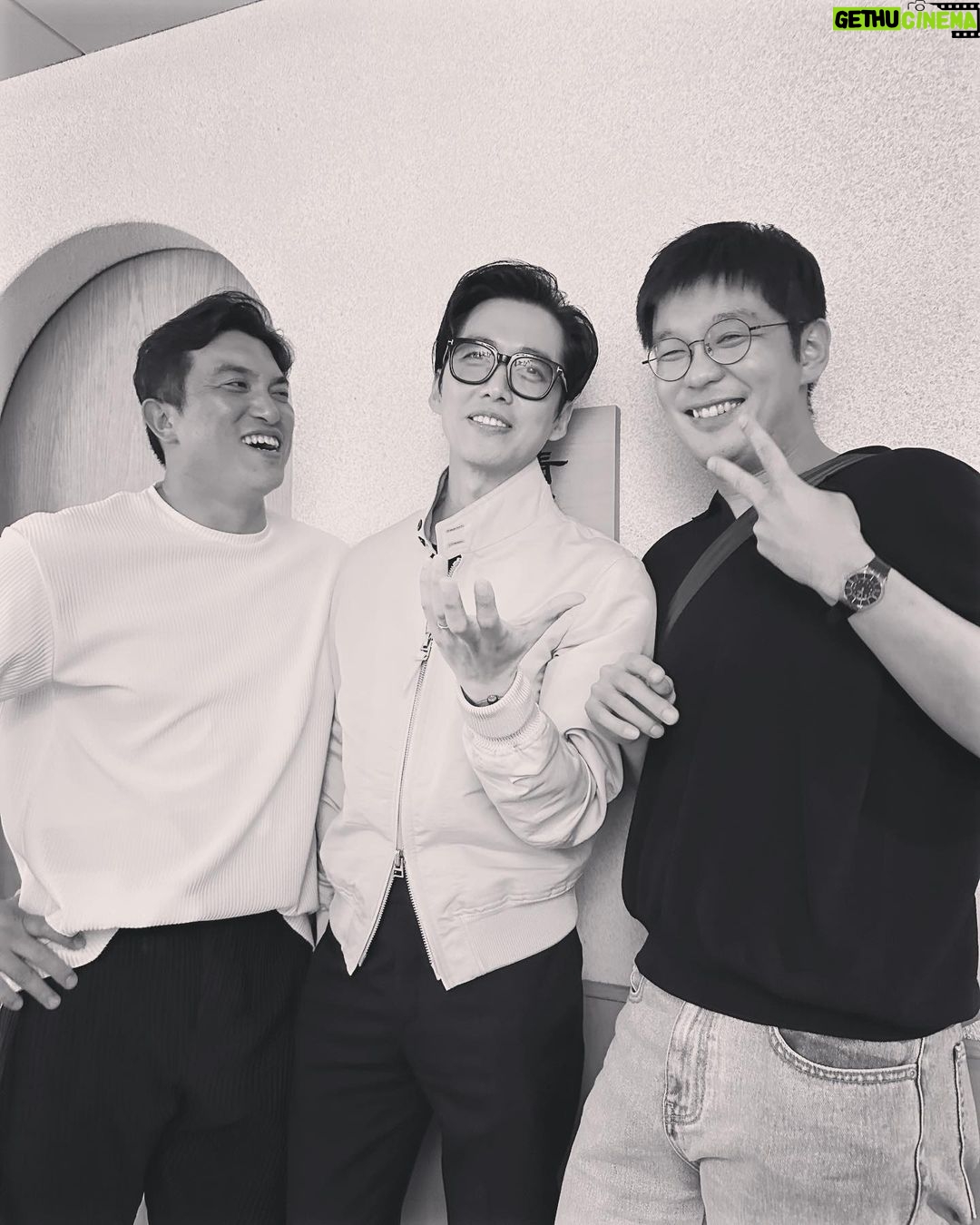 Namkoong Min Instagram - #whataperfectday with#김성용#검은태양#연인 with#김재현#천원짜리변호사 in#스시아오타