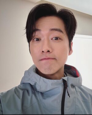 Namkoong Min Instagram - #아웃도어룩
#밀레
#오늘퇴근👌