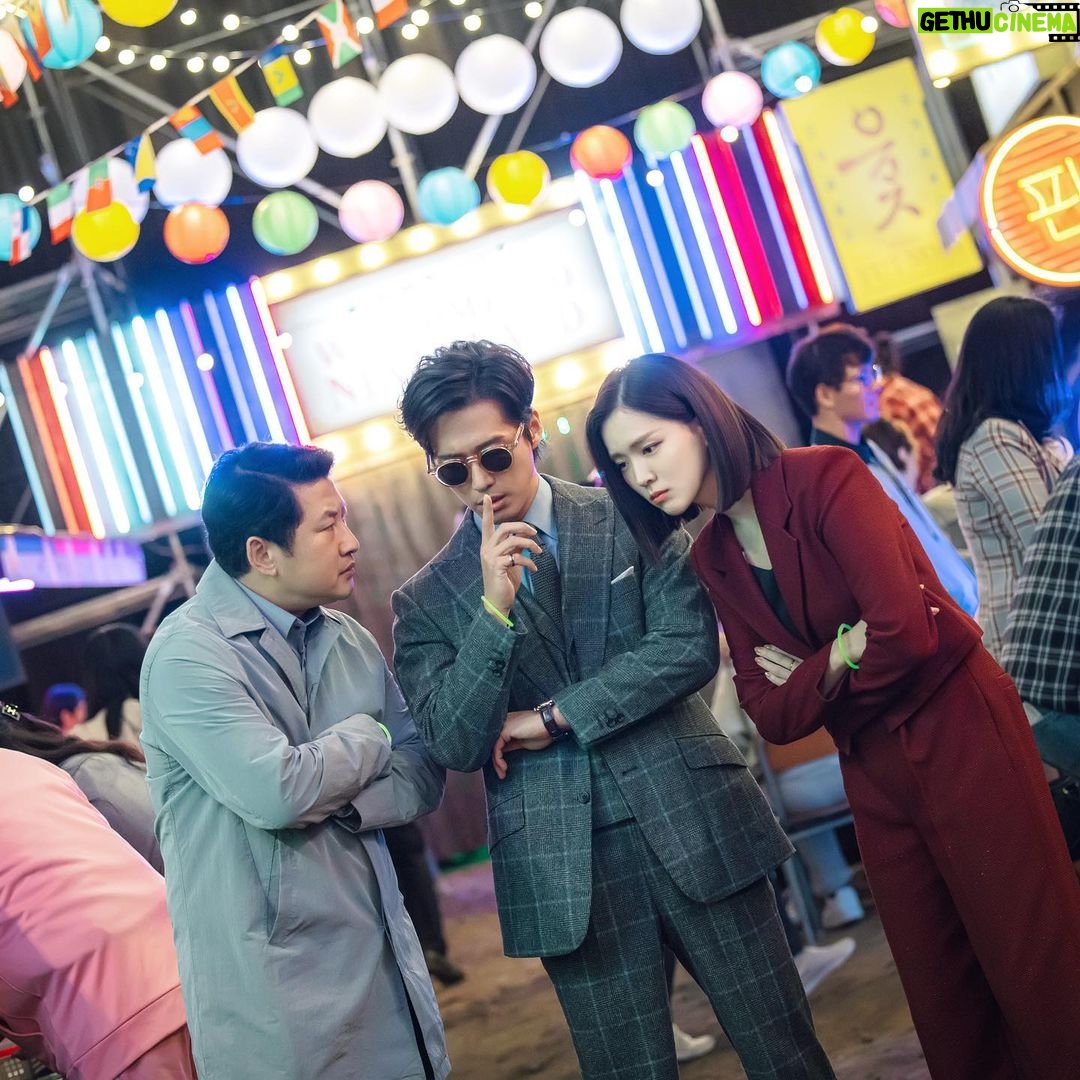 Namkoong Min Instagram - #오늘밤10시 #천원짜리변호사 오늘은 평소보다 볼륨을 한두칸만 더 높여 음악과 함께 시청해주세요