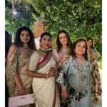 Namrata Shirodkar Instagram – An evening filled with art and glamour, with some lovely Hyderabadi food. Can’t get better than this! Another @pinkyreddyofficial special evening! 😎😎 @shaina_nc it was lovely seeing you after so many years !! 🥰🥰🥰