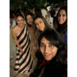 Namrata Shirodkar Instagram – An evening filled with art and glamour, with some lovely Hyderabadi food. Can’t get better than this! Another @pinkyreddyofficial special evening! 😎😎 @shaina_nc it was lovely seeing you after so many years !! 🥰🥰🥰