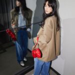 Nana Instagram - ♥️ 🤍 💙 🤎 @Gucci #Gucci ##GucciHorsebitChain