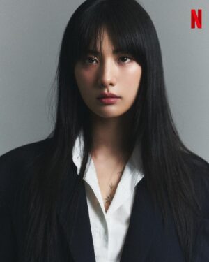 Nana Instagram - 🩶 #모미 #maskgirl #netflix