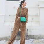 Nana Instagram - #돌체앤가바나 #dolcegabbana #DG로고백 #DGLogoBag #광고 @dolcegabbana 💚