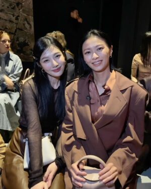 Nana Eikura Instagram - I was happy to meet you in Milan.

@walterchiapponi @tods 
#TodsFW23 #TodsItalianFeeling #Tods