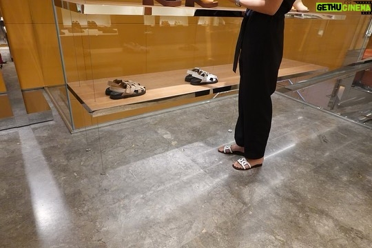 Nana Eikura Instagram - @tods Ginza store