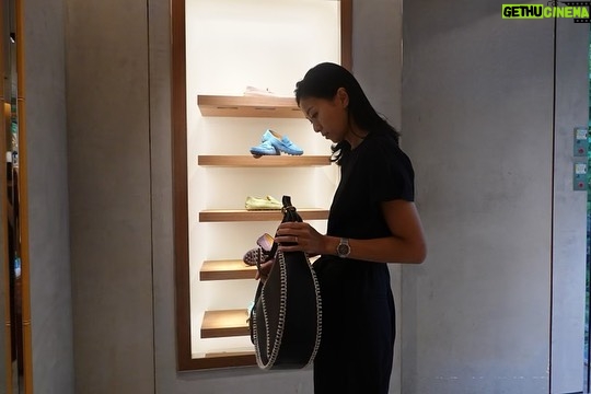 Nana Eikura Instagram - @tods Ginza store