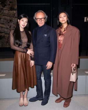 Nana Eikura Instagram - I was happy to meet you in Milan.

@walterchiapponi @tods 
#TodsFW23 #TodsItalianFeeling #Tods