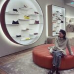 Nana Eikura Instagram – Bag,Shose,Pants,Sunglasses 

@tods