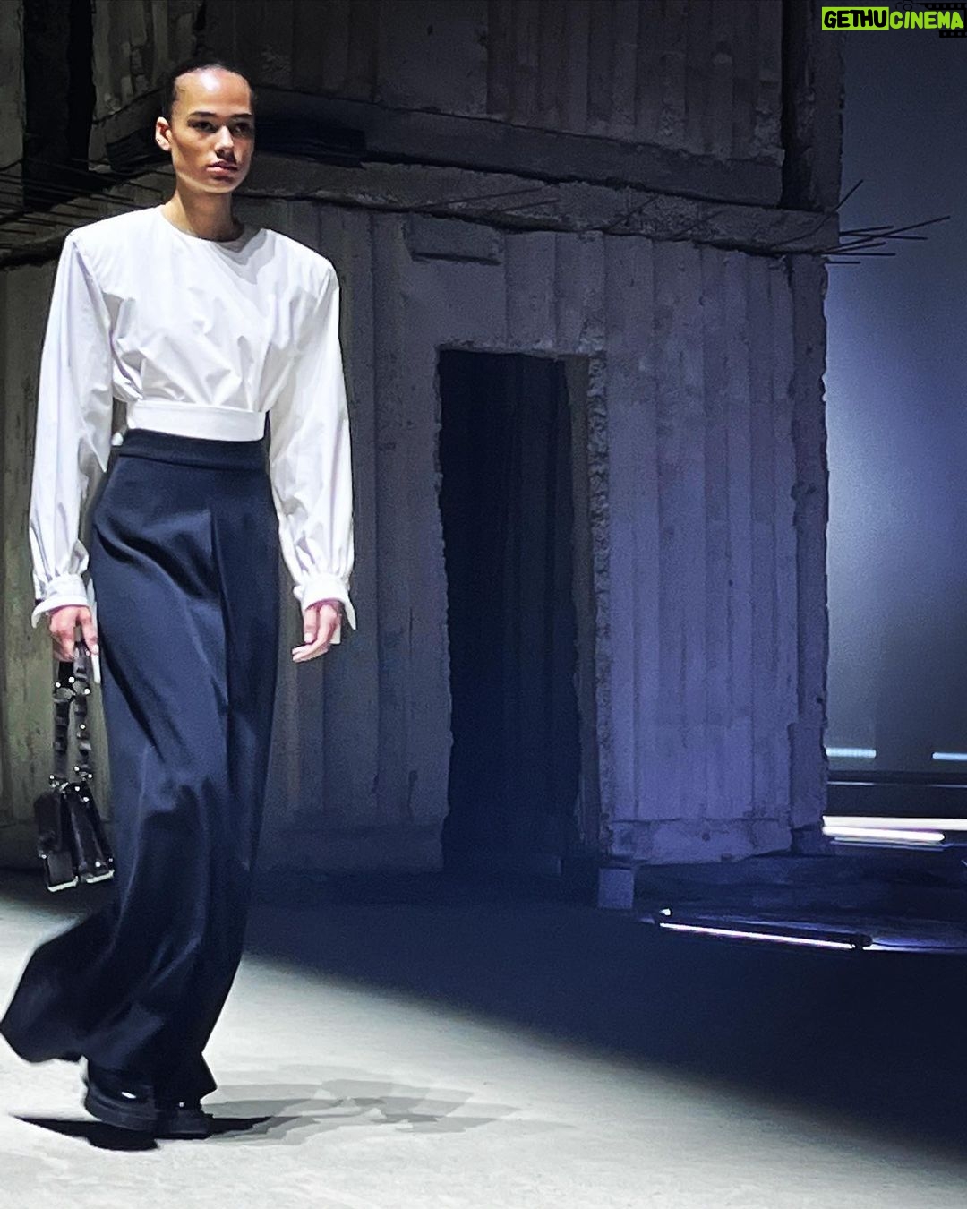 Nana Eikura Instagram - @walterchiapponi @tods #TodsFW23 #TodsItalianFeeling #Tods