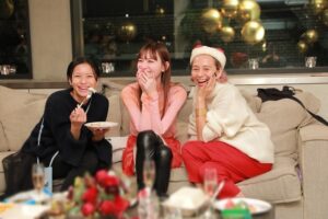 Nana Eikura Instagram - 親子揃って、お世話になりっぱなしの２０２２年。感謝だらけ🥹🎄❣️