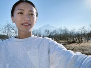Nana Eikura Instagram - あけましておめでとうございます🎍

2024年、眉間の皺を伸ばして、楽しんで参りましょう😊

榮倉奈々🐉