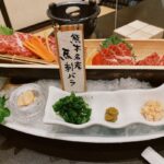 Nanase Nishino Instagram – すすきがきれいな時期でした✨
掘りごたつとお肉と日没の様も最高です。
旅色ページにて、黒川温泉の魅力さらにたっぷりですのでぜひ！♨️

@tabiiro