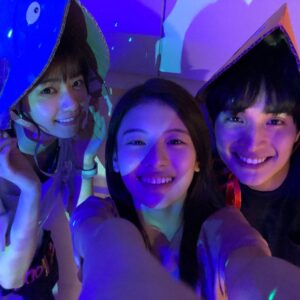 Nanase Nishino Instagram - 今夜 22時より
「アンサング・シンデレラ」第十話
です。
必見！見てほしい！！
よろしくお願いします！

私は中盤からずっと泣きながら見てました😢

FODで配信中のスピンオフも是非ご覧ください！🐳🐬🐟🐠
楽しかったなぁ〜〜

#アンサングシンデレラ