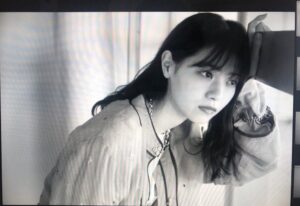 Nanase Nishino Instagram - BARFOUT! 6月号
発売中です🐯🗯
全部モノクロ写真なのが新鮮でした！
ありがとうございました。