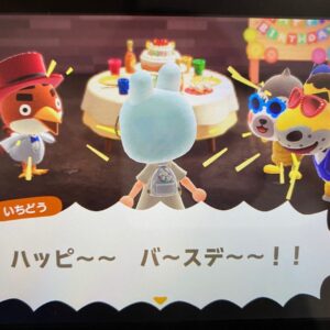Nanase Nishino Instagram - 去年と同じお友達から またイラストをもらえました。🤤 初の zoom越しにケーキでお祝いをしてもらったり、無人島のお友達はパーティー開いてくれたり。🏝 グータッチさんからは耳の中をカメラで写しながら耳掃除ができる機器を！使ってみたかったので嬉しい✨
グータンさんからは可愛すぎるクッキー達を🐍🦓🦎🦉
もったいなくて、眺めながら少しずつ食べてます。

25歳は環境、自分自身、新しい変化が多くあった1年でした。
誕生日や年を跨ぐ時になると 自分はどんな日々を過ごしてきたんだろうと考えますが 毎年どんどん良くなって上書きされている気がします🕺
視野を広く持って、ゆるさと強さを正しく使えるような人になりたいな！

これからもどうぞ宜しくお願い致します🐶💐