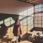 Nanase Nishino Instagram - 秋田県で撮影しました⭐️🐕 「ヤングジャンプ」 発売中です。 秋田へ行くのは2回目ですが 男鹿や角館、田沢湖、秋田犬も見ることができたのは今回が初めてで、また秋田の魅力を知れたような気がします✨自然のエネルギーもたくさんもらえました！ サクサクな雪もありました。楽しかった〜🏃‍♂️🏃‍♂️ #秋田