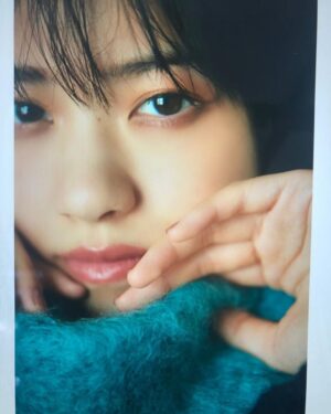 Nanase Nishino Instagram - 「WHITE graph」発売中です
前回の1がまいやん表紙だったので、今回呼んでいただけて なんだか嬉しい😆😆
卒業すると メンバーとのささいな関連性？をつい探してしまいます😆

ボリュームたっぷりですので是非！
